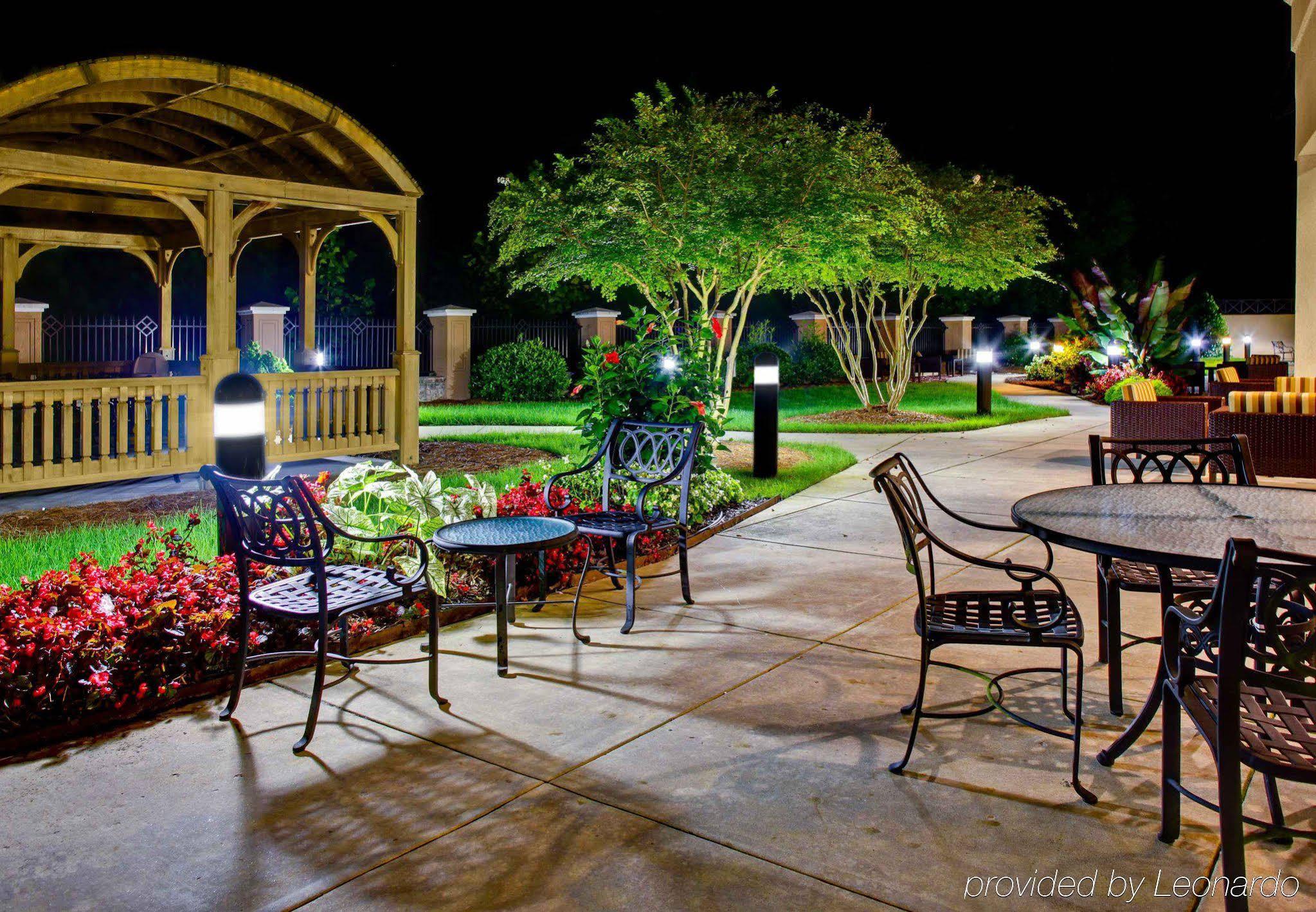 Courtyard High Point Hotel Екстериор снимка